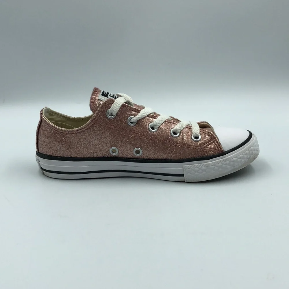 Converse Chuck Taylor Low Shoes Junior Sz‎ 2